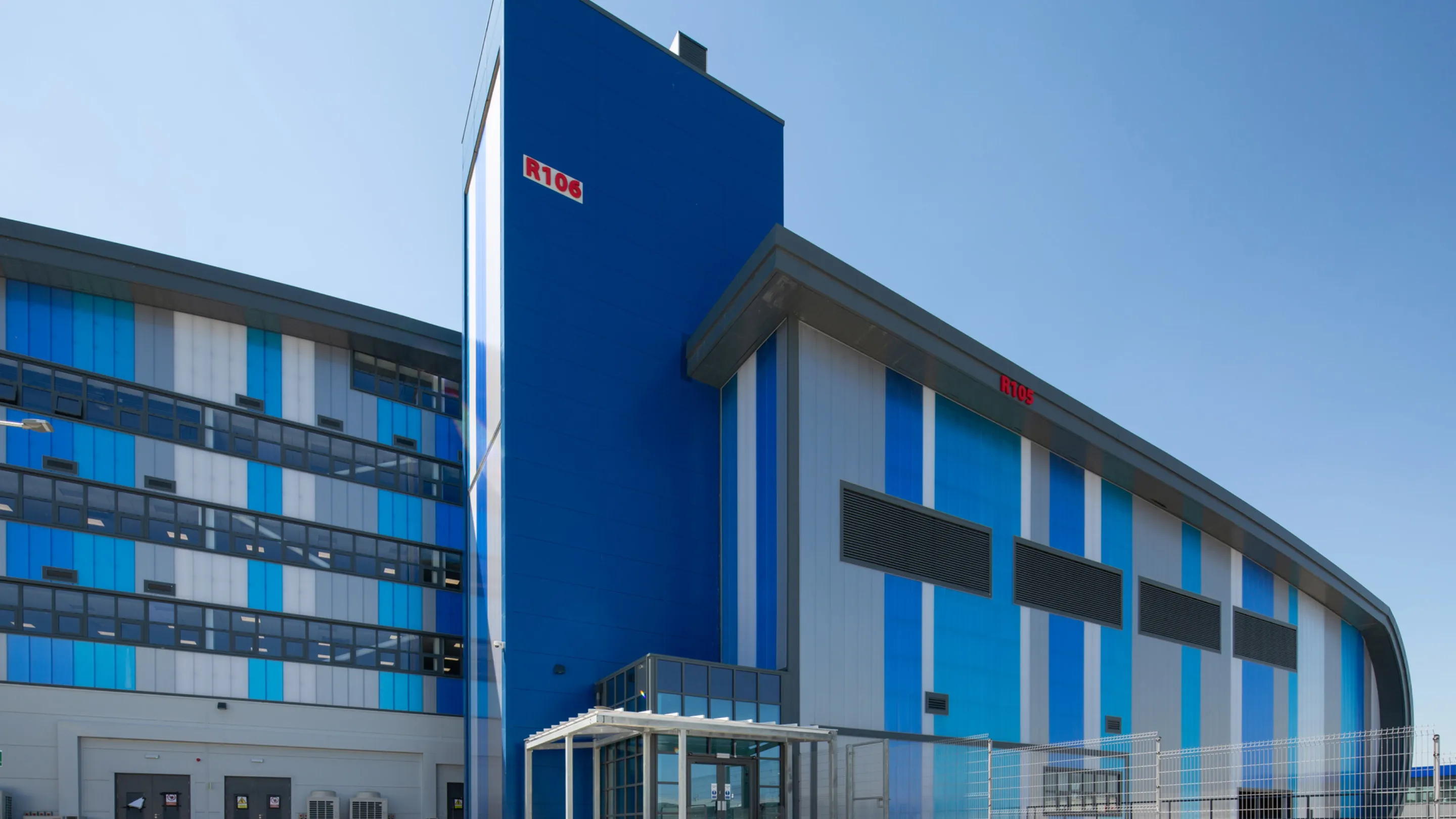 Is73 Building Distinctive Building Supporting Research: R105 & 106 Facilities Support ...