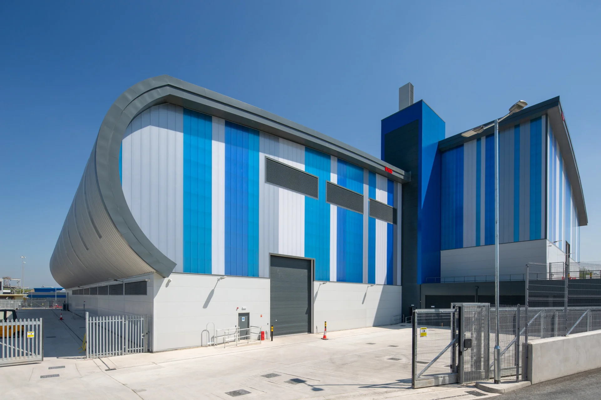 Support Building Design Distinctive Building Supporting Research: R105 & 106 Facilities Support ...