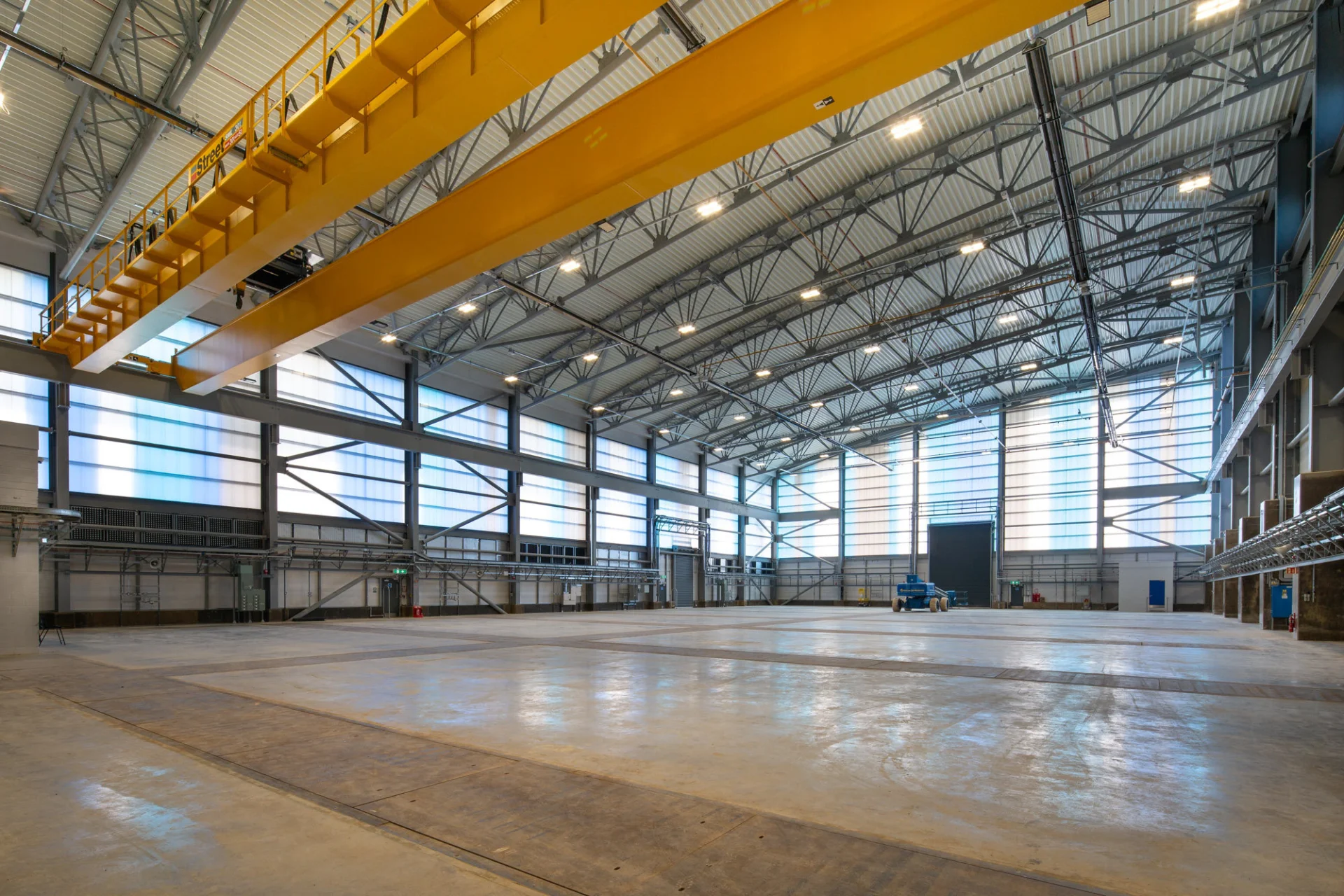 Active Building Support Distinctive Building Supporting Research: R105 & 106 Facilities Support ...